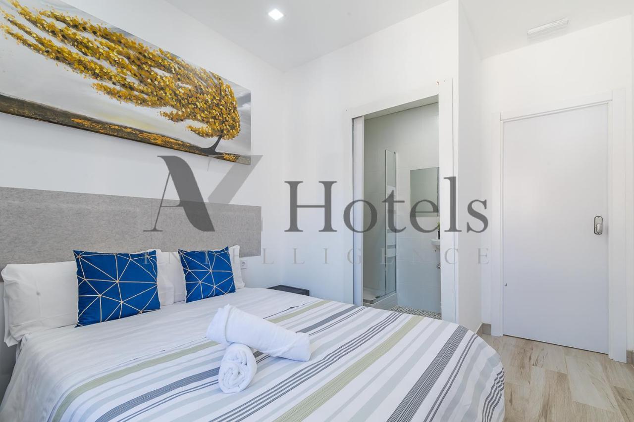 Ayz Silvela - Auto Check-In Property Малага Екстериор снимка