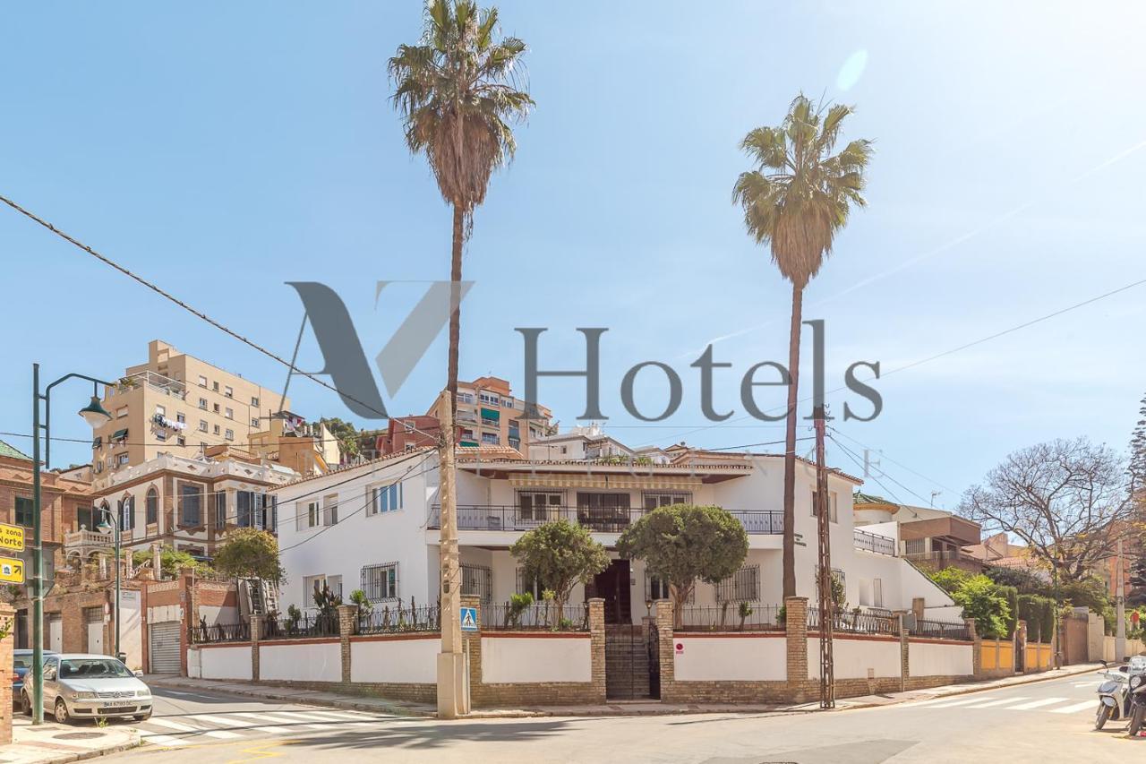 Ayz Silvela - Auto Check-In Property Малага Екстериор снимка